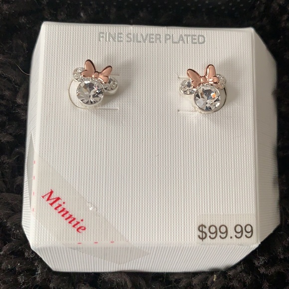 Minnie Mouse girls Earrings like new! - Picture 2 of 5